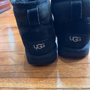 UGG kids boots size 1